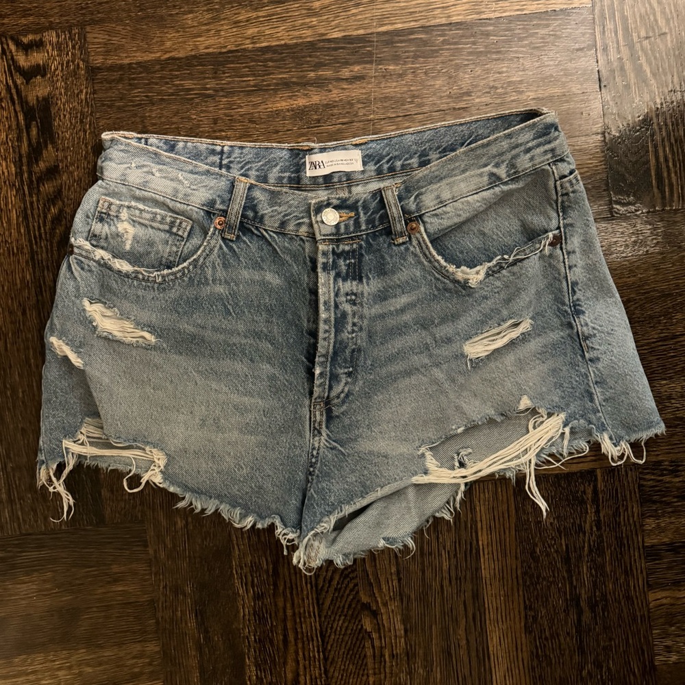 Zara High Waisted Ripped Blue Jean Shorts Size 10